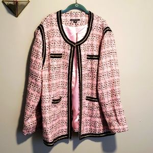 Tweed blazer with gold and black lining